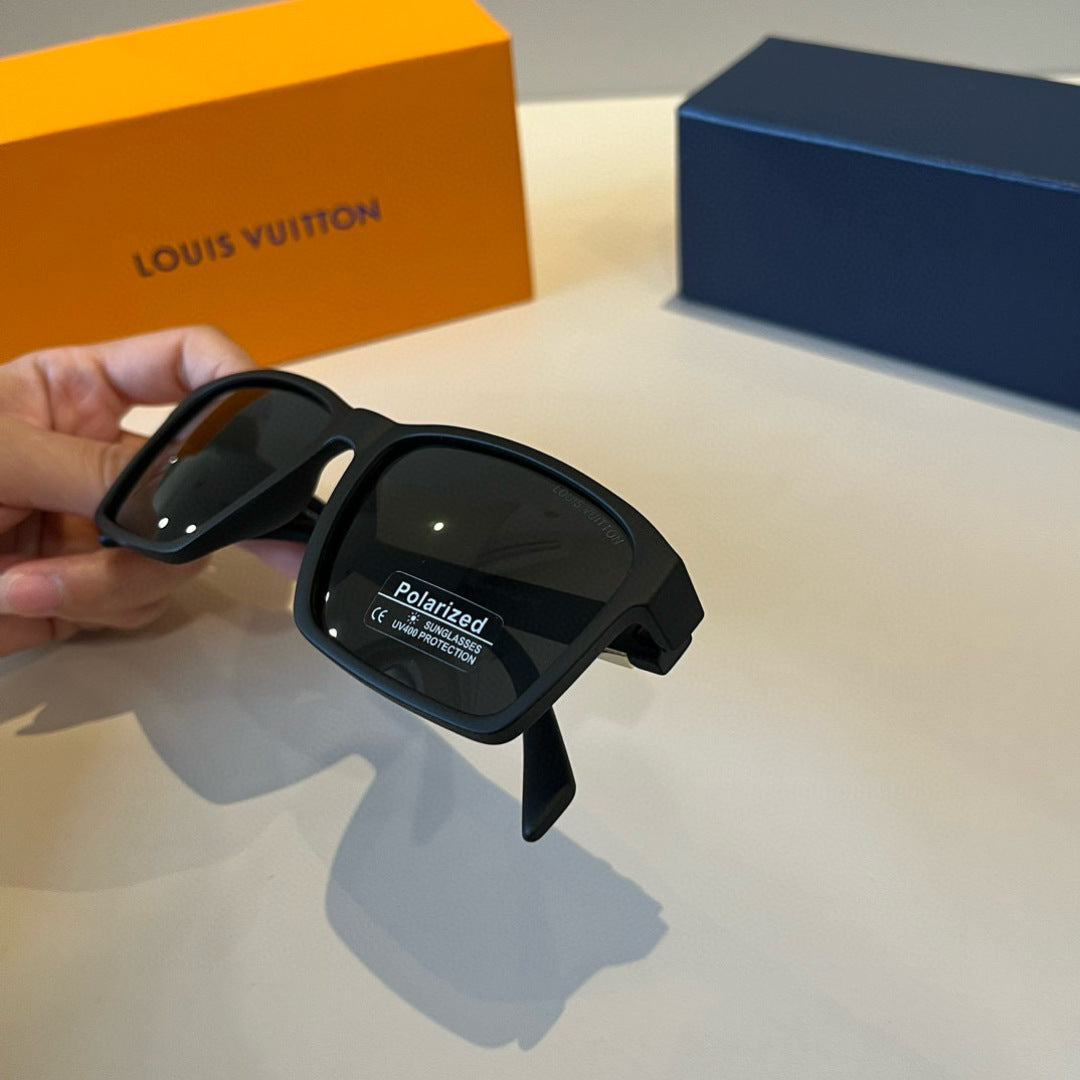 Louis Vuitton Fashion Black Lens Sunglasses for Men & Women - 933800 - detail image 5