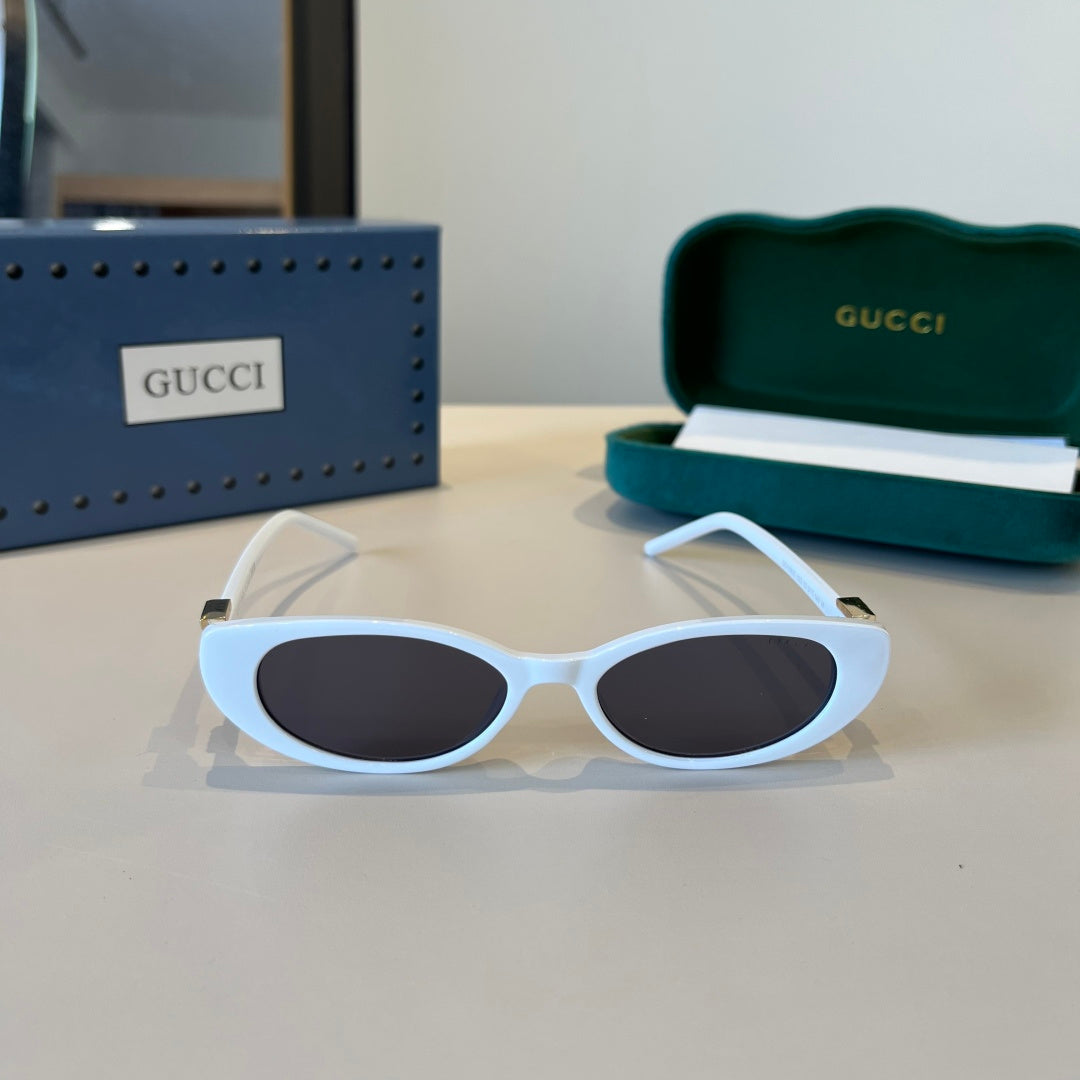 Gucci Polarized Fashion Silver Lens Sunglasses for Men & Women - 866935 - detail image 2