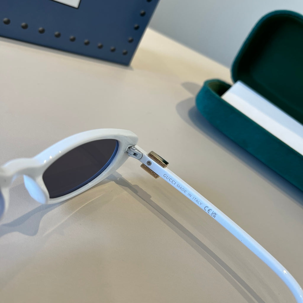 Gucci Polarized Fashion Silver Lens Sunglasses for Men & Women - 866935 - detail image 4