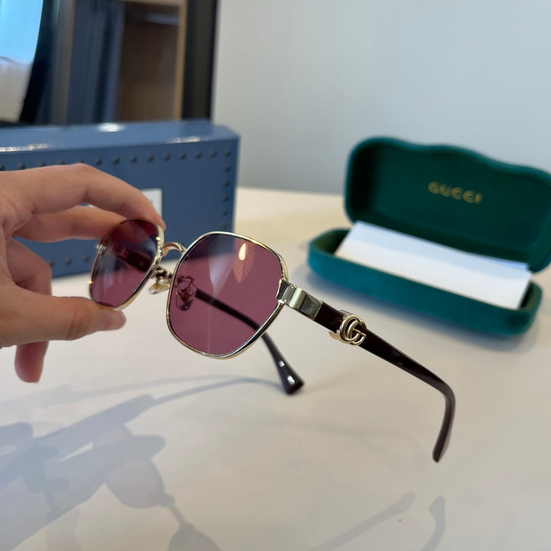 Gucci Polarized Fashion Blue Lens Sunglasses for Men - 381960 - detail image 4
