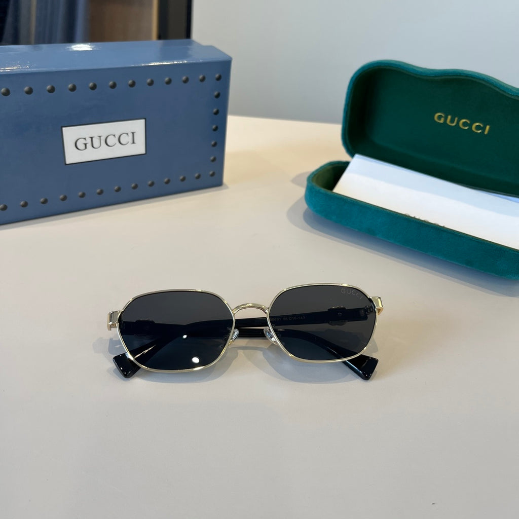 Gucci Polarized Fashion Silver Lens Sunglasses for Men - 866937 - detail image 10