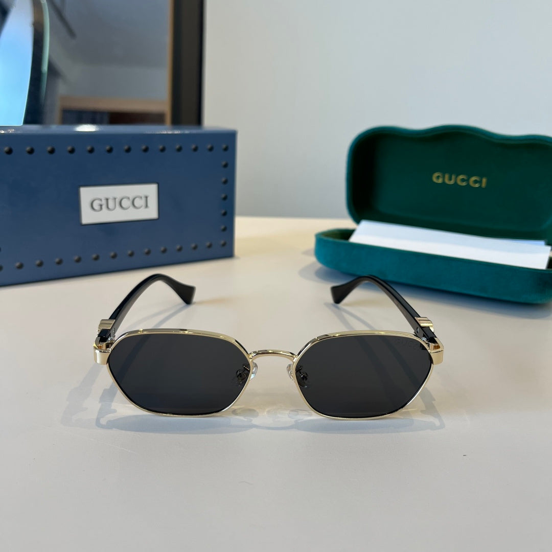 Gucci Polarized Fashion Silver Lens Sunglasses for Men - 997587 - detail image 2