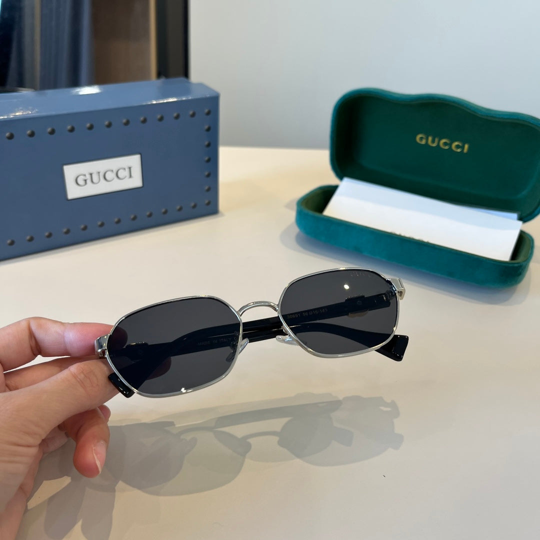 Gucci Polarized Fashion Silver Lens Sunglasses for Men - 866938 - detail image 10