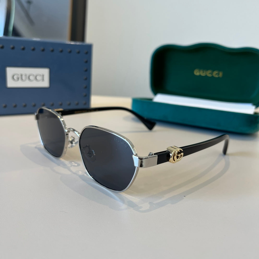 Gucci Polarized Fashion Silver Lens Sunglasses for Men - 997588 - detail image 3