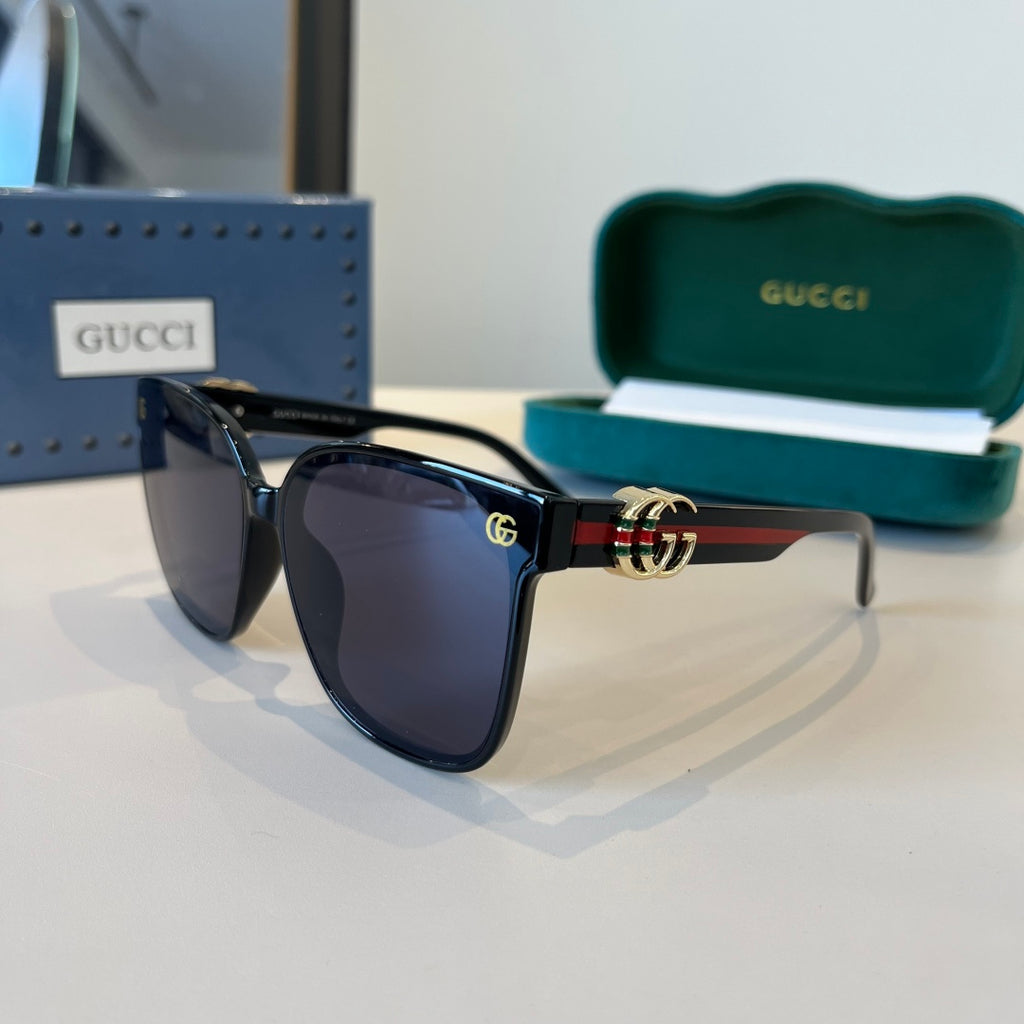 Gucci Oversized Black Lens Sunglasses for Men & Women - 866939 - detail image 3