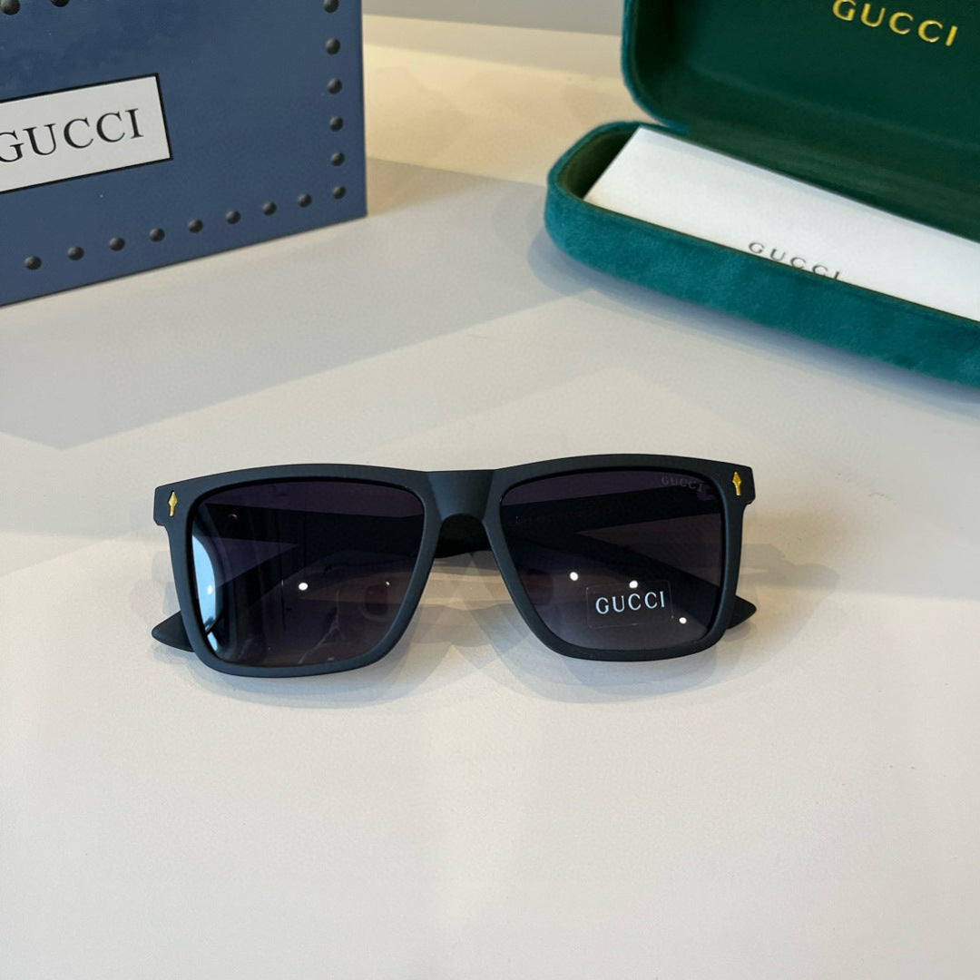 Gucci Metal Aviator Black Lens Sunglasses for Men & Women - 866941 - detail image 8