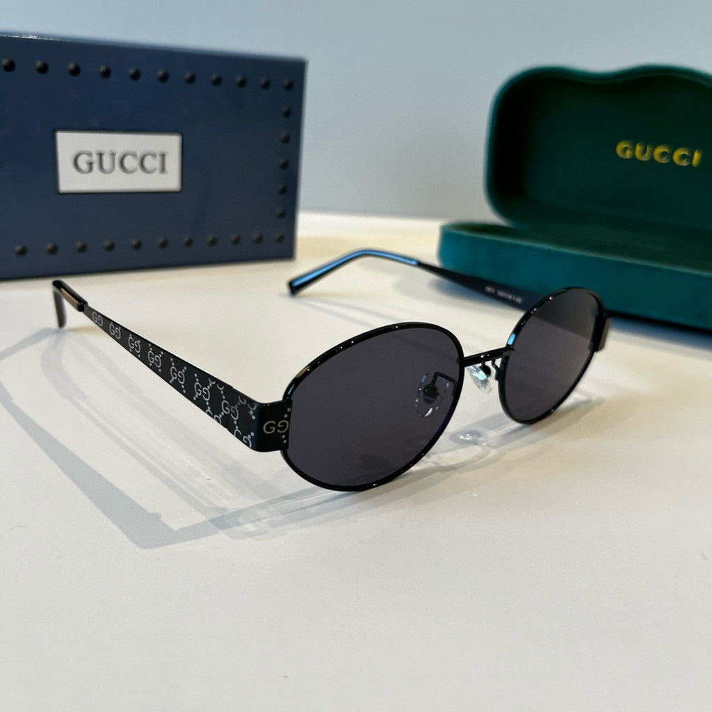 Gucci Oversized Black Lens Sunglasses for Women - 997673