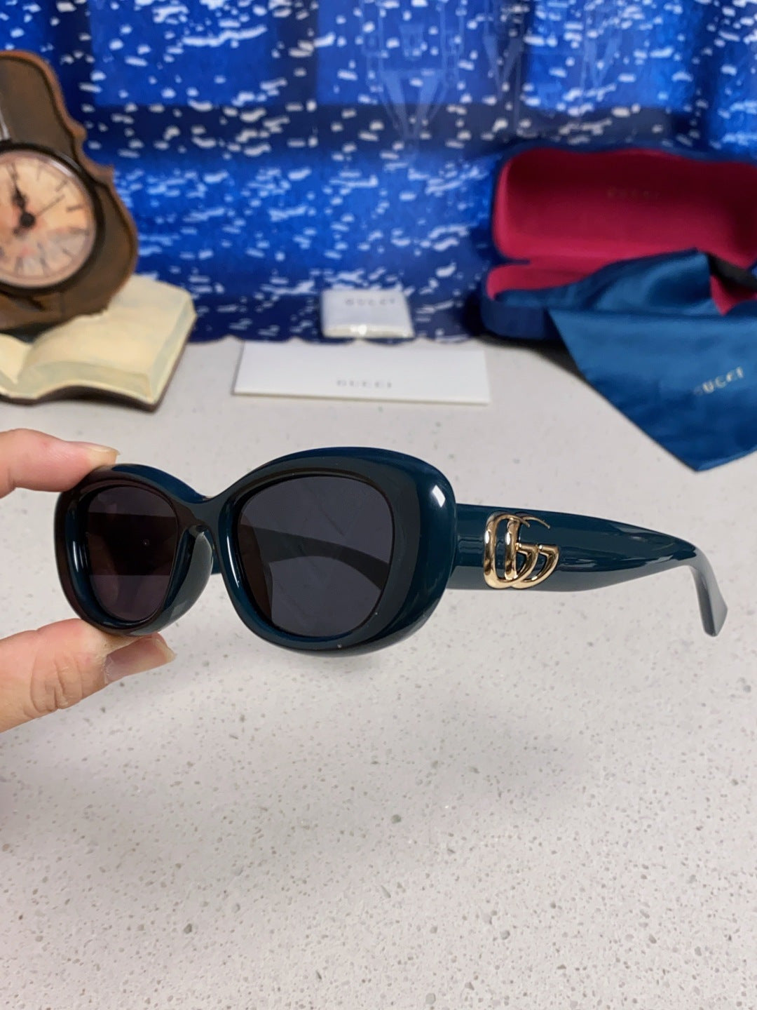 Gucci Oval Black Lens Sunglasses for Men & Women - 357947 - detail image 6