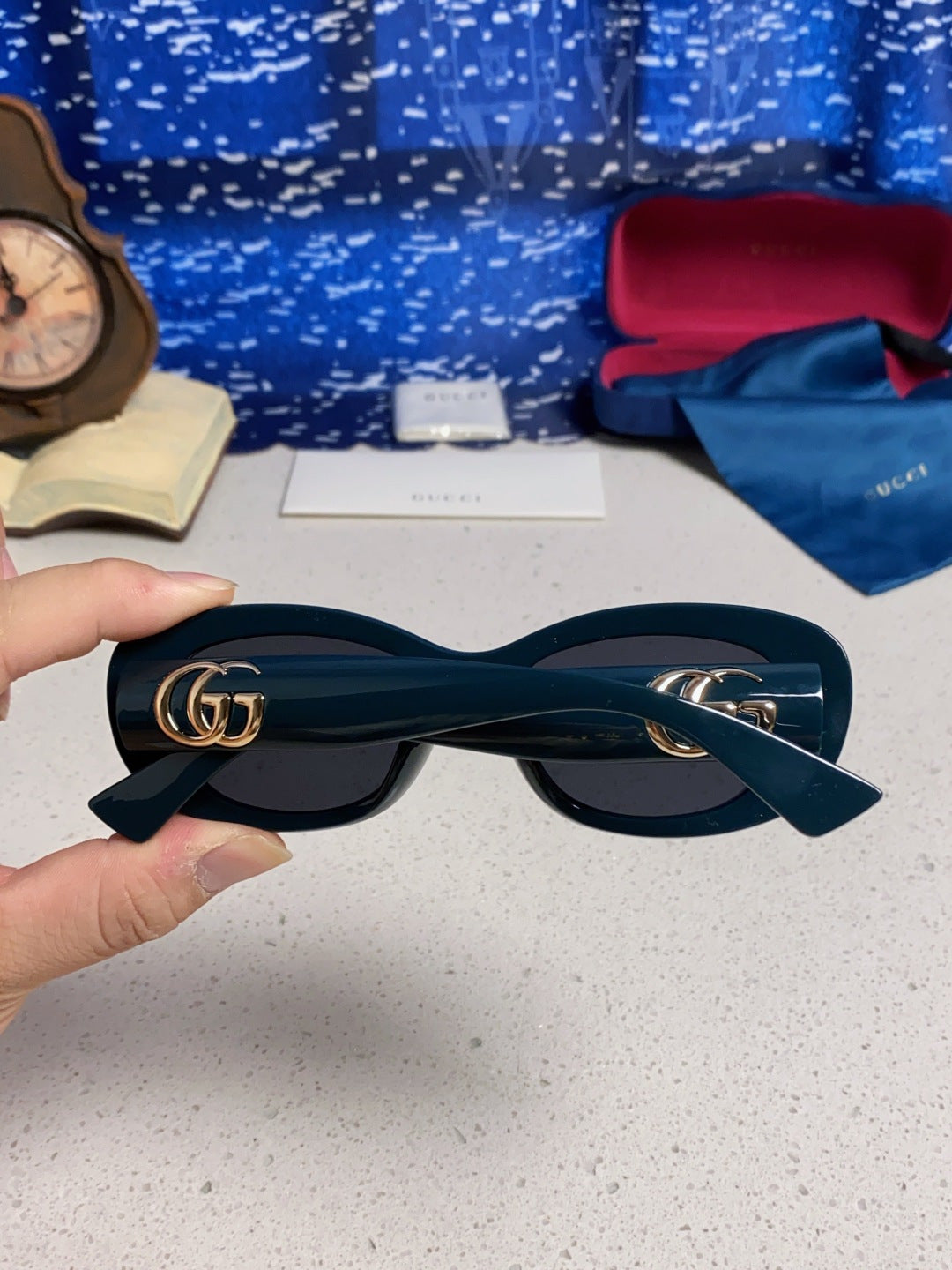 Gucci Oval Black Lens Sunglasses for Men & Women - 357947 - detail image 5