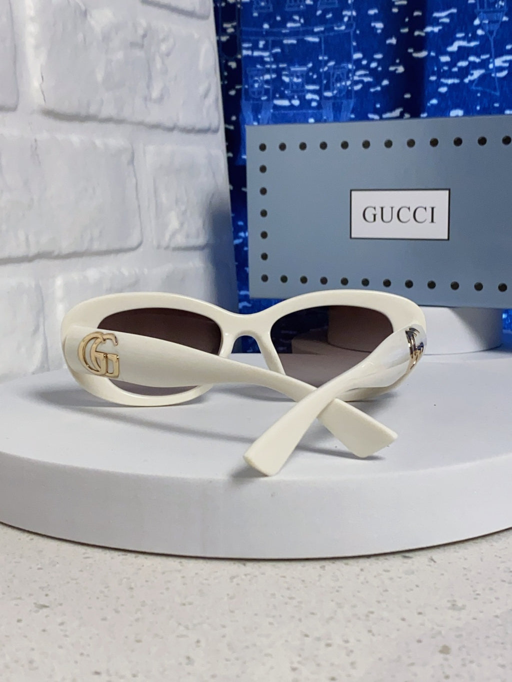 Gucci Oval Brown Lens Sunglasses for Men & Women - 357948 - detail image 3