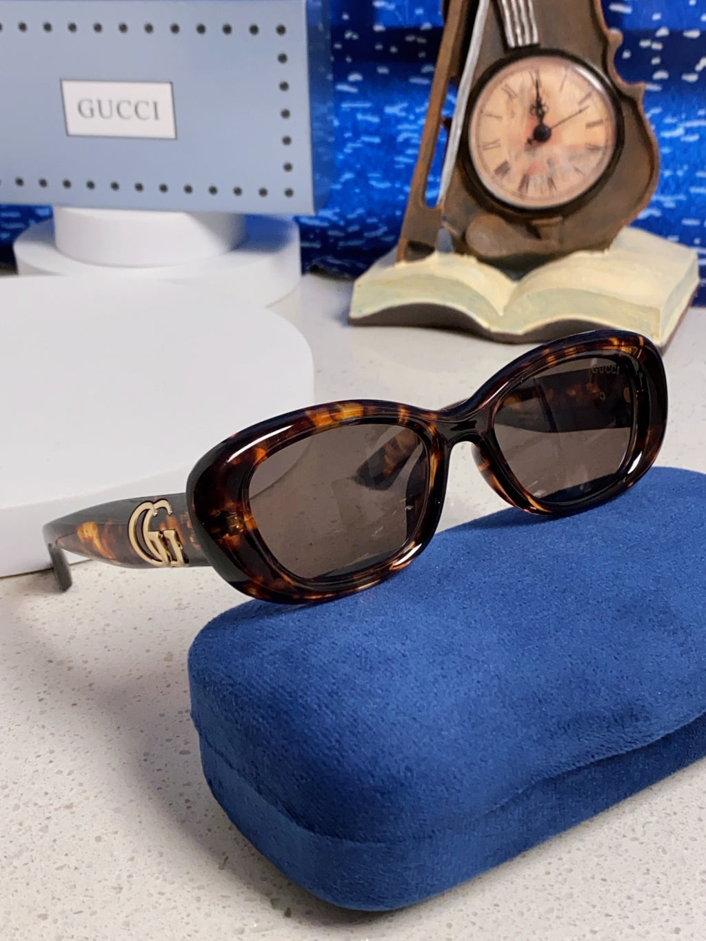 Gucci Oval Black Lens Sunglasses for Men & Women - 357949 - detail image 9