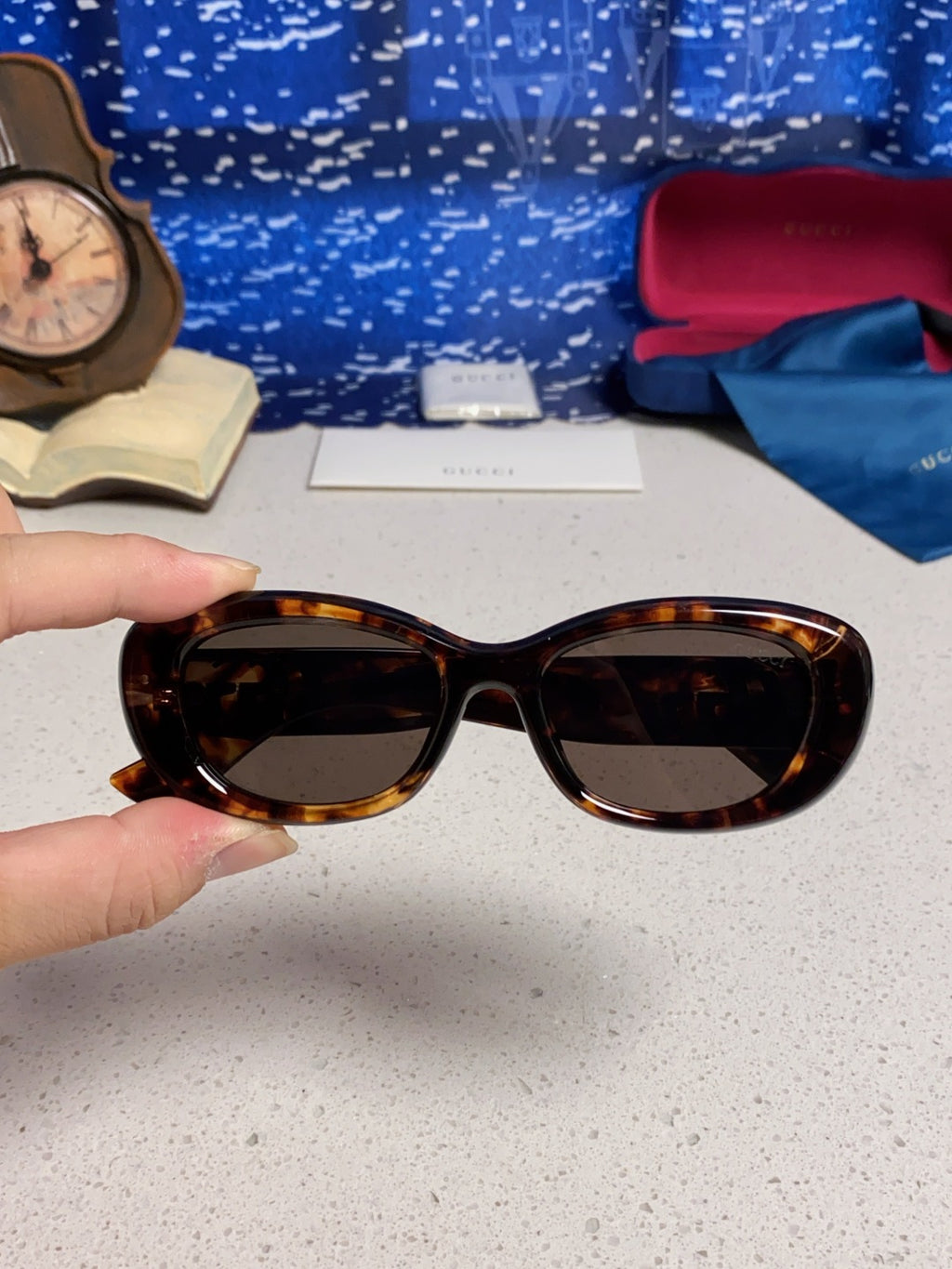 Gucci Oval Black Lens Sunglasses for Men & Women - 357949 - detail image 3