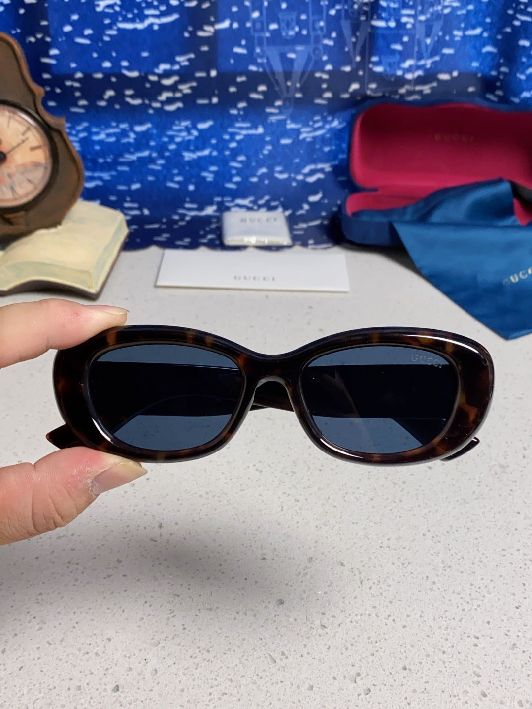 Gucci Oval Black Lens Sunglasses for Men & Women - 357950 - detail image 4