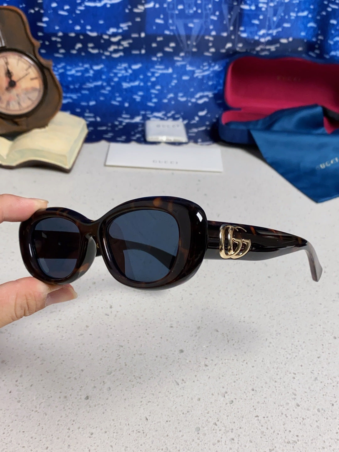 Gucci Oval Black Lens Sunglasses for Men & Women - 357950 - detail image 6