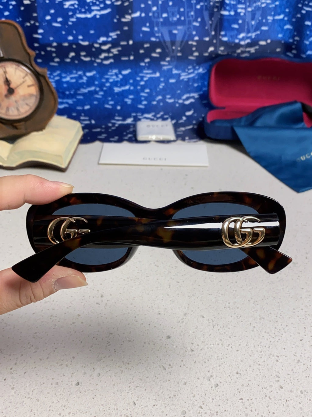 Gucci Oval Black Lens Sunglasses for Men & Women - 357950 - detail image 5
