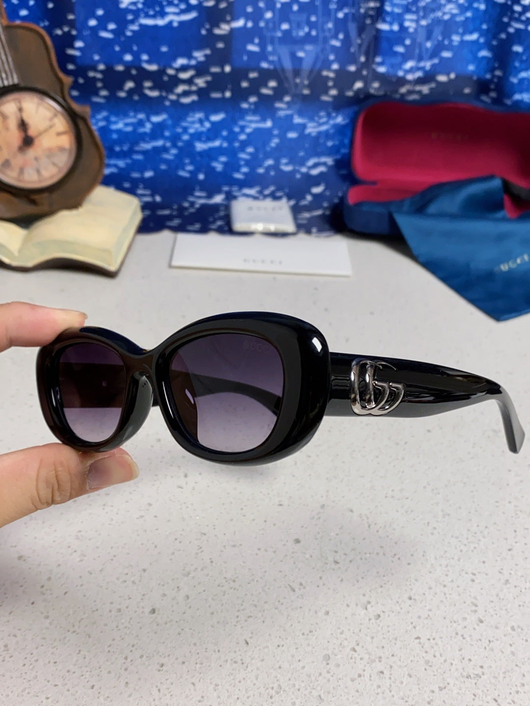 Gucci Oval Silver Lens Sunglasses for Men & Women - 357951 - detail image 6