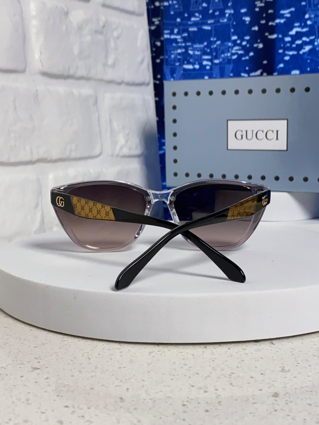 Gucci Cat-Eye Silver Lens Sunglasses for Men & Women - 357953 - detail image 3