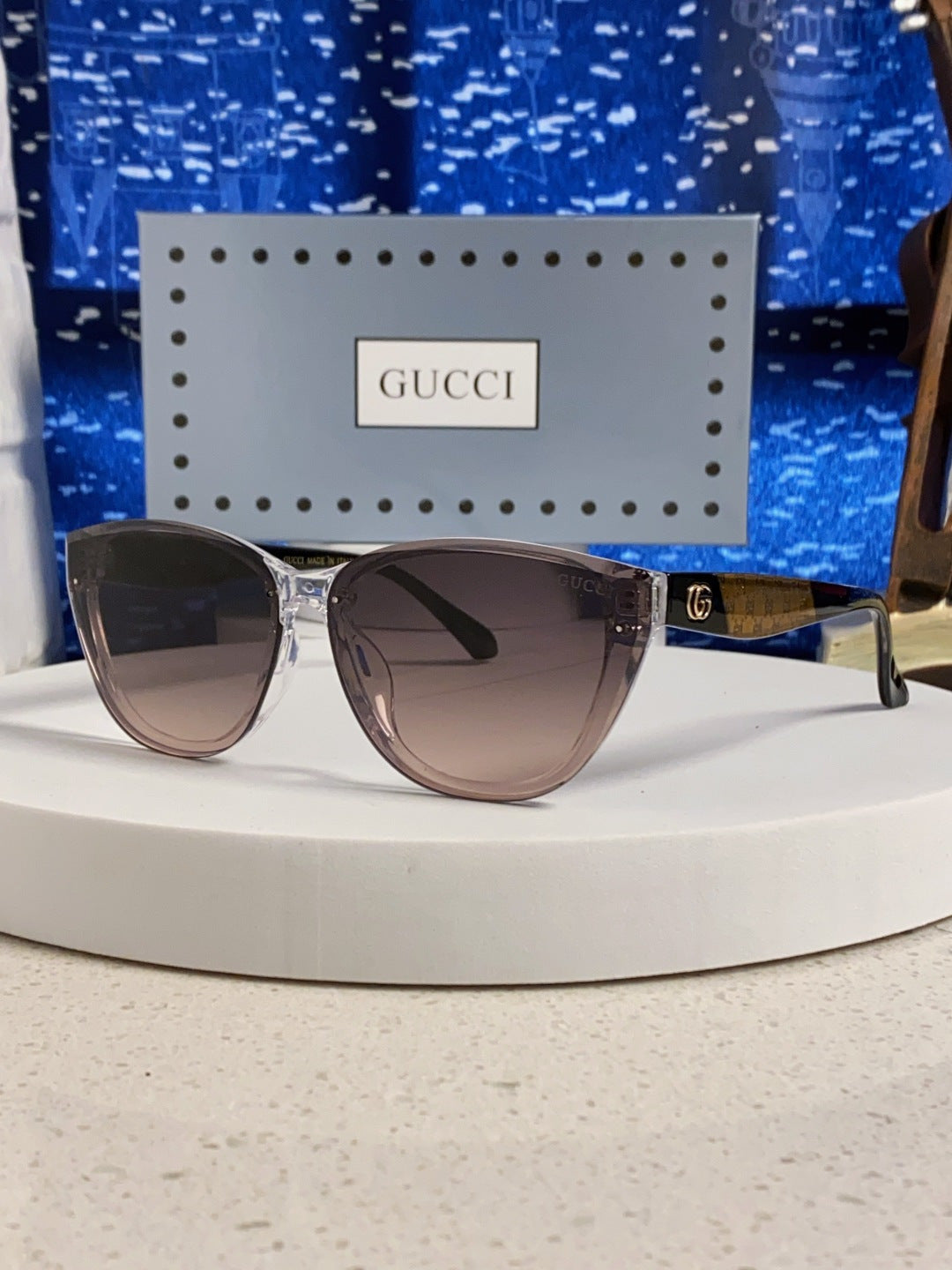 Gucci Cat-Eye Silver Lens Sunglasses for Men & Women - 357953