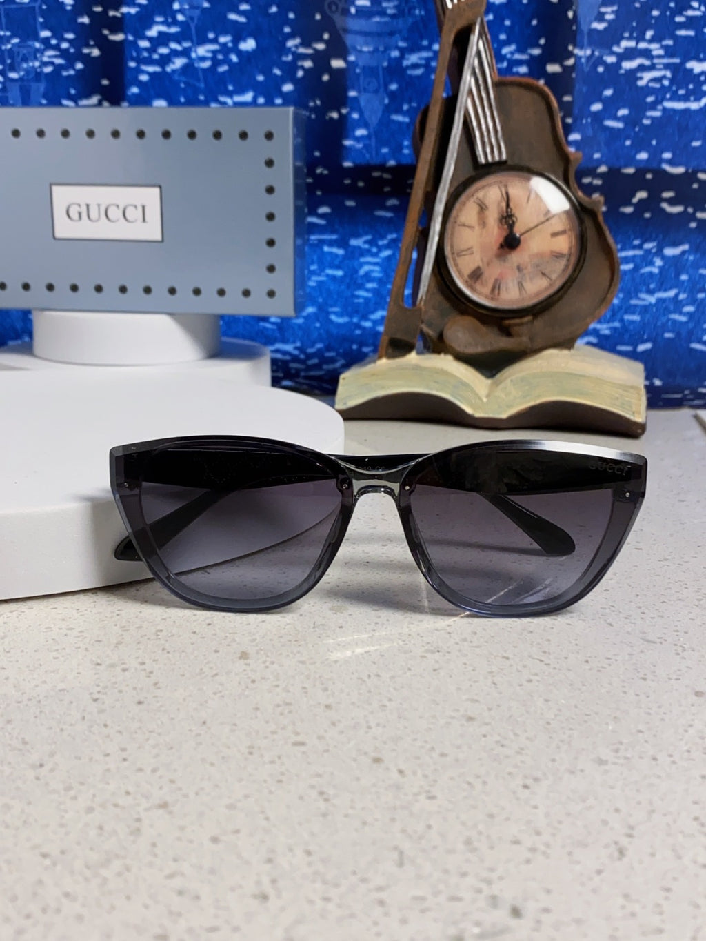 Gucci Cat-Eye Gray Lens Sunglasses for Men & Women - 357954 - detail image 9