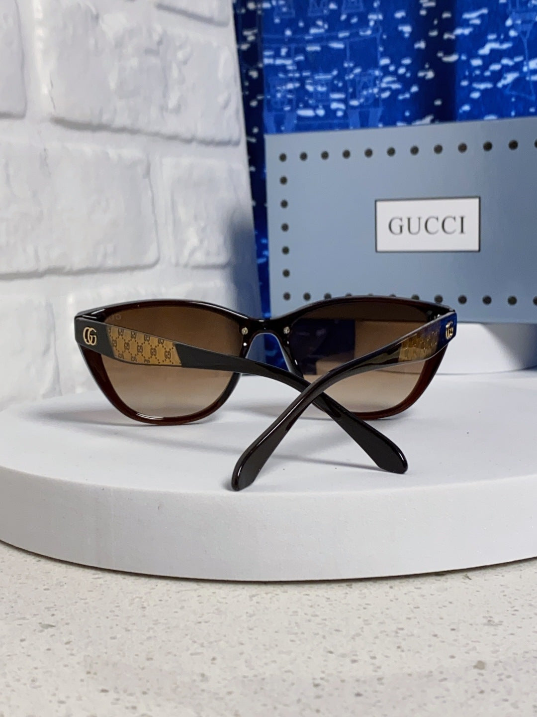 Gucci Cat-Eye Brown Lens Sunglasses for Men & Women - 357955 - detail image 3