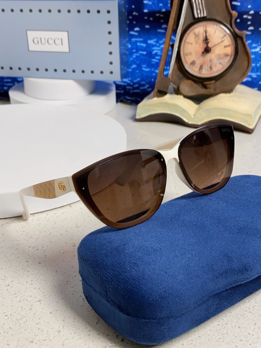 Gucci Cat-Eye Brown Lens Sunglasses for Men & Women - 357956 - detail image 10