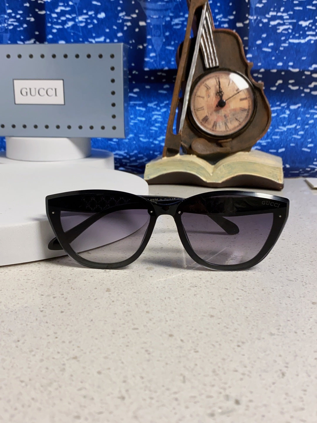 Gucci Cat-Eye Silver Lens Sunglasses for Men & Women - 357957 - detail image 9