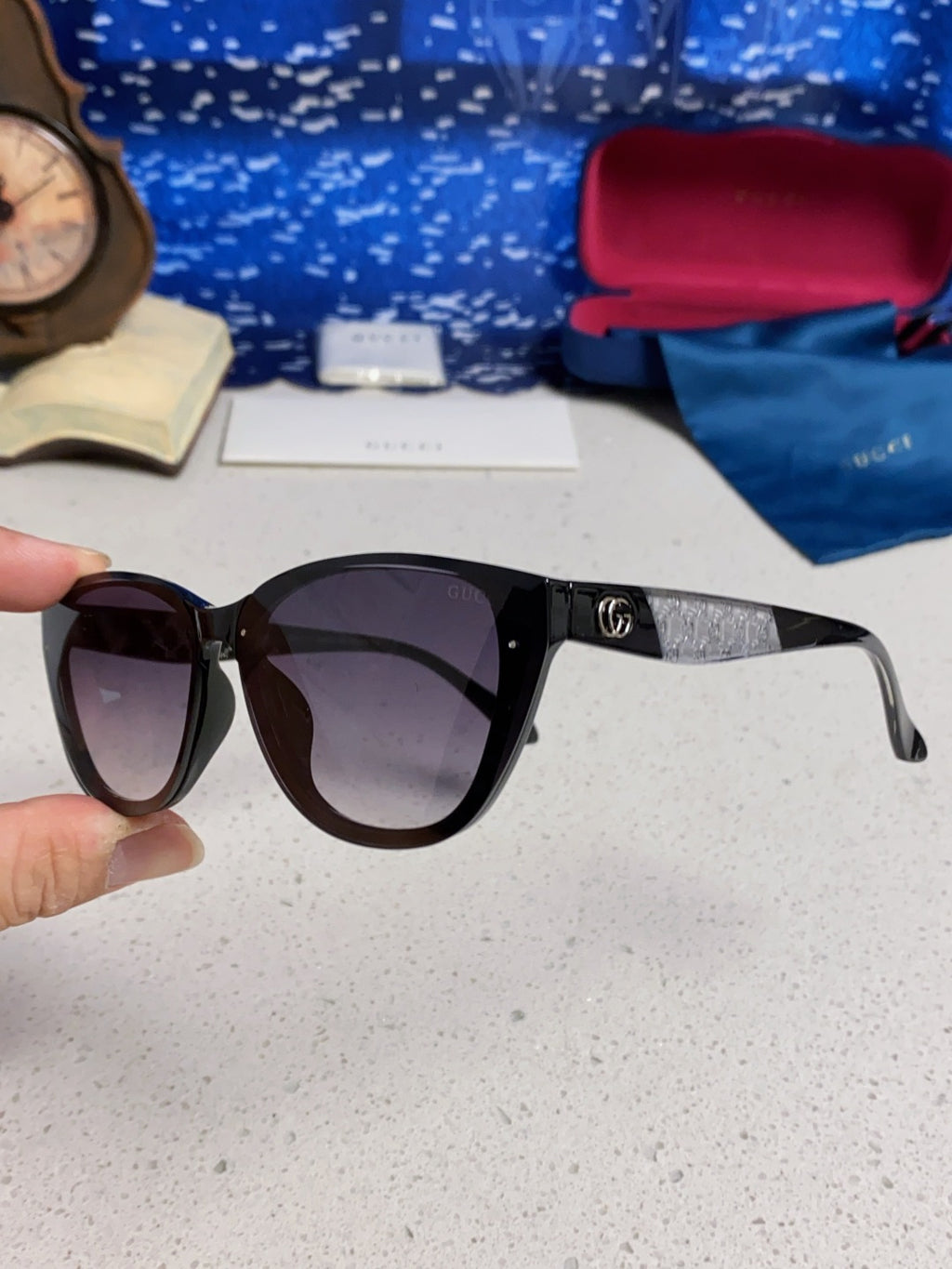 Gucci Cat-Eye Silver Lens Sunglasses for Men & Women - 357957 - detail image 6