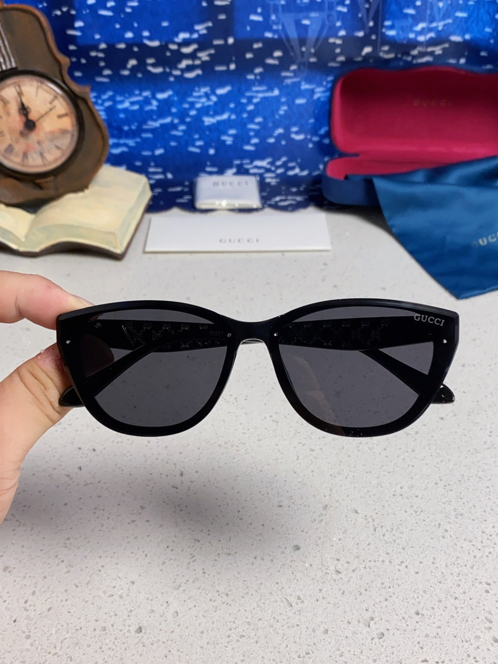 Gucci Cat-Eye Black Lens Sunglasses for Men & Women - 357958 - detail image 4
