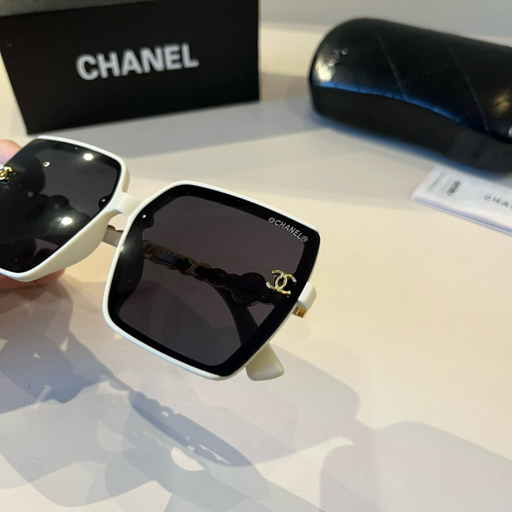 Chanel Oversized Black Lens Sunglasses for Men & Women - 382242 - detail image 5