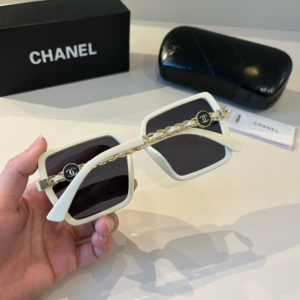 Chanel Oversized Black Lens Sunglasses for Men & Women - 382242 - detail image 7