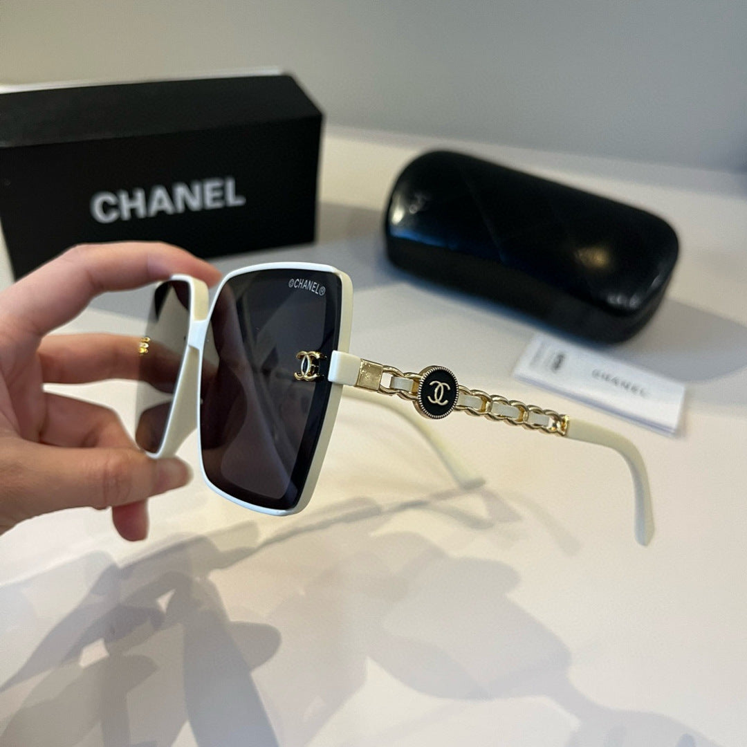 Chanel Oversized Black Lens Sunglasses for Men & Women - 382242 - detail image 4