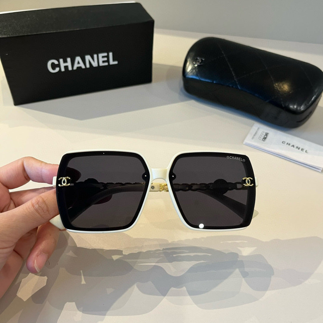 Chanel Oversized Black Lens Sunglasses for Men & Women - 382242 - detail image 6
