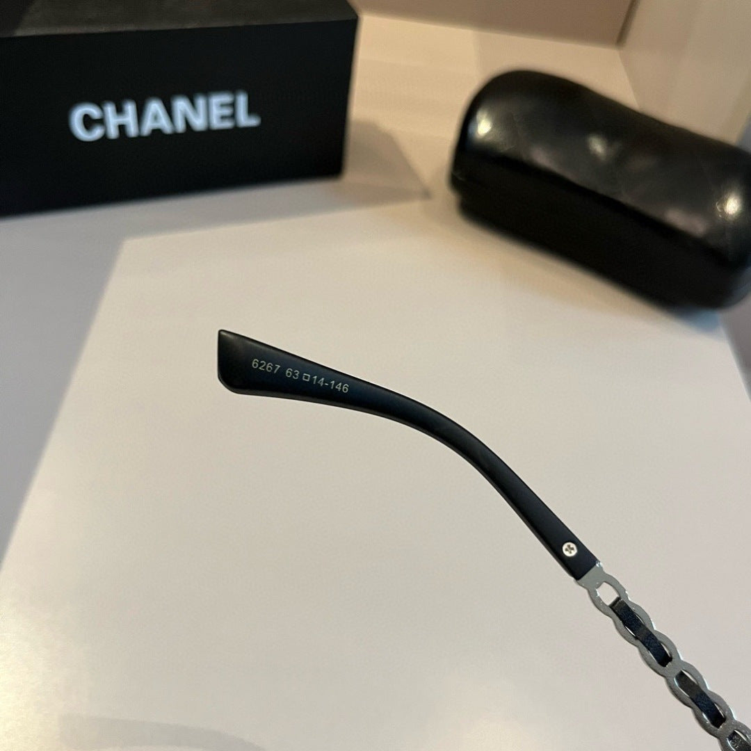 Chanel Oversized Black Lens Sunglasses for Men & Women - 493482 - detail image 8