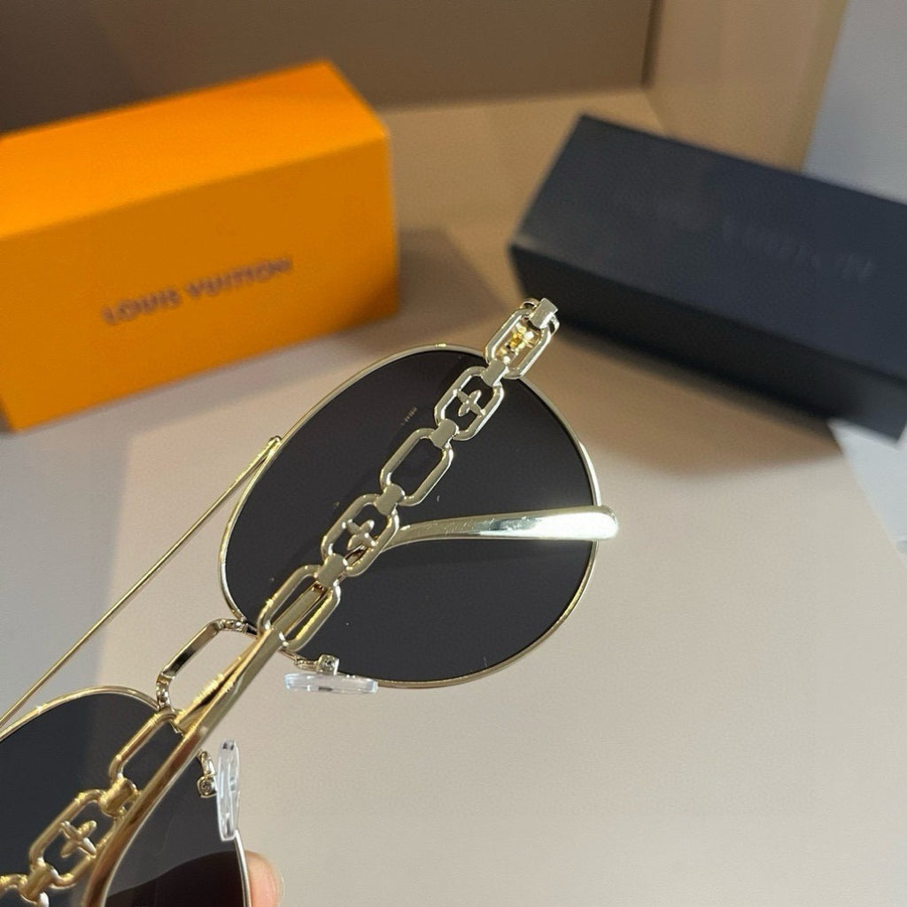 Louis Vuitton Aviator Gold Lens Sunglasses for Women - detail image 9