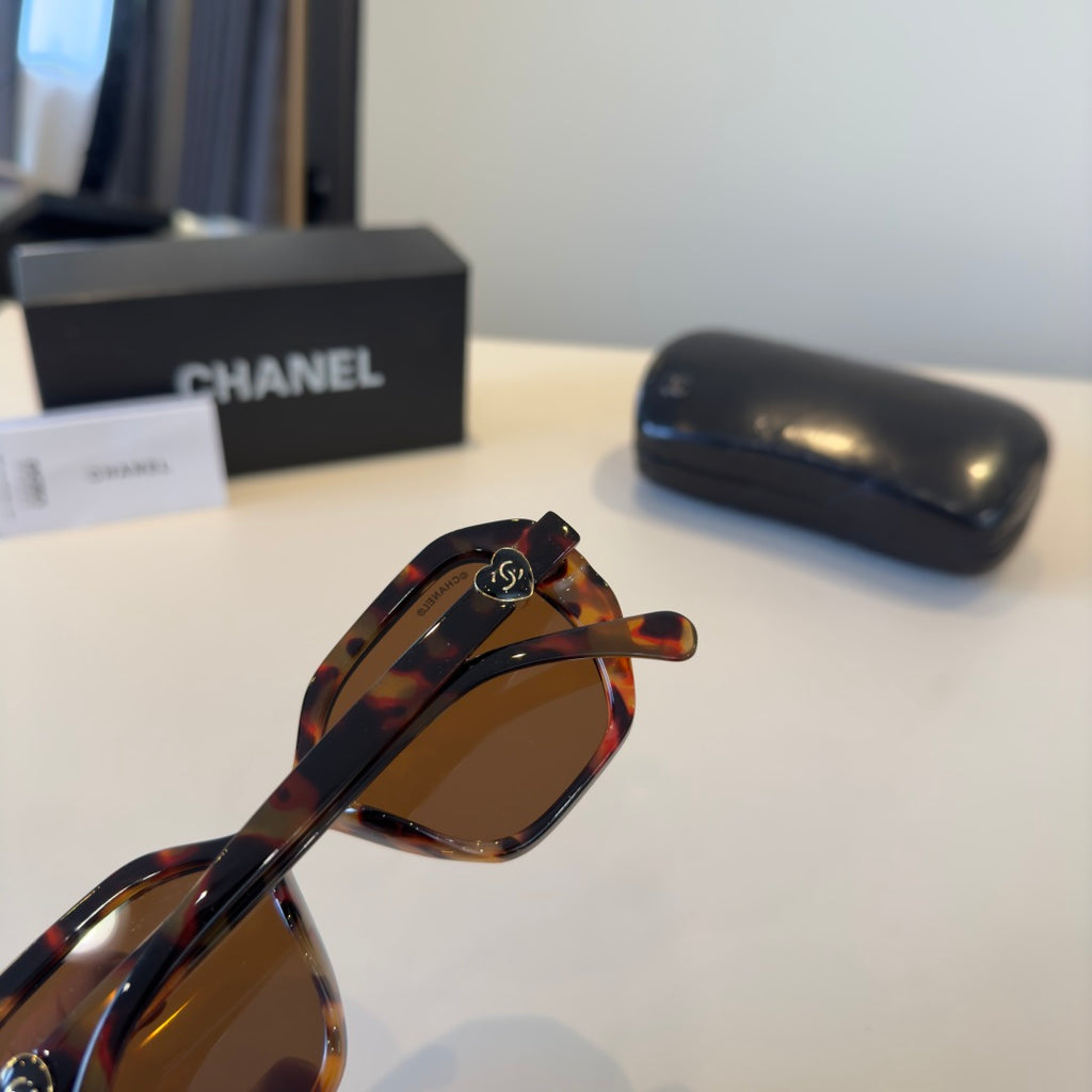 Chanel Fashion Brown Lens Sunglasses for Men & Women - 158292 - detail image 6