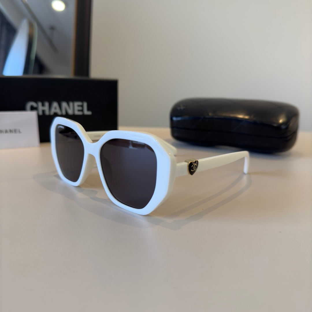 Chanel Fashion Silver Lens Sunglasses for Men & Women - 158293 - detail image 3