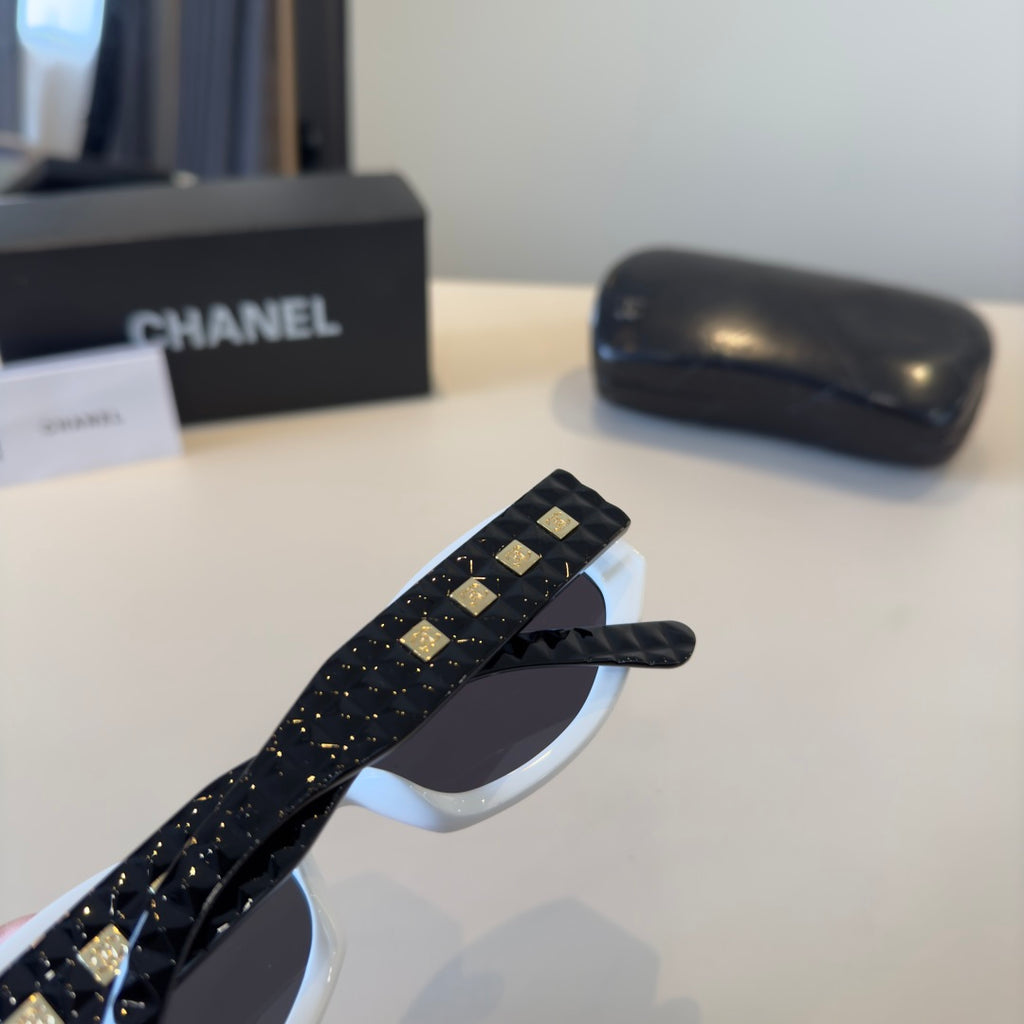 Chanel Oversized Silver Lens Sunglasses for Men & Women - 158297 - detail image 7