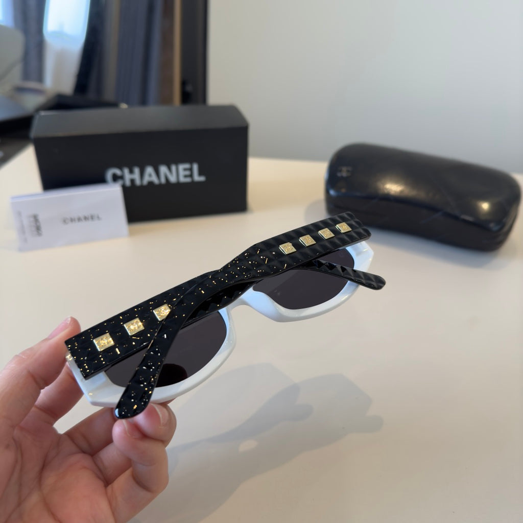 Chanel Oversized Silver Lens Sunglasses for Men & Women - 158297 - detail image 8