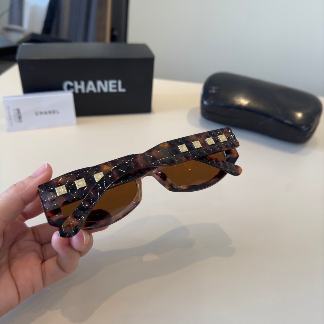 Chanel Oversized Brown Lens Sunglasses for Men & Women - 158298 - detail image 8