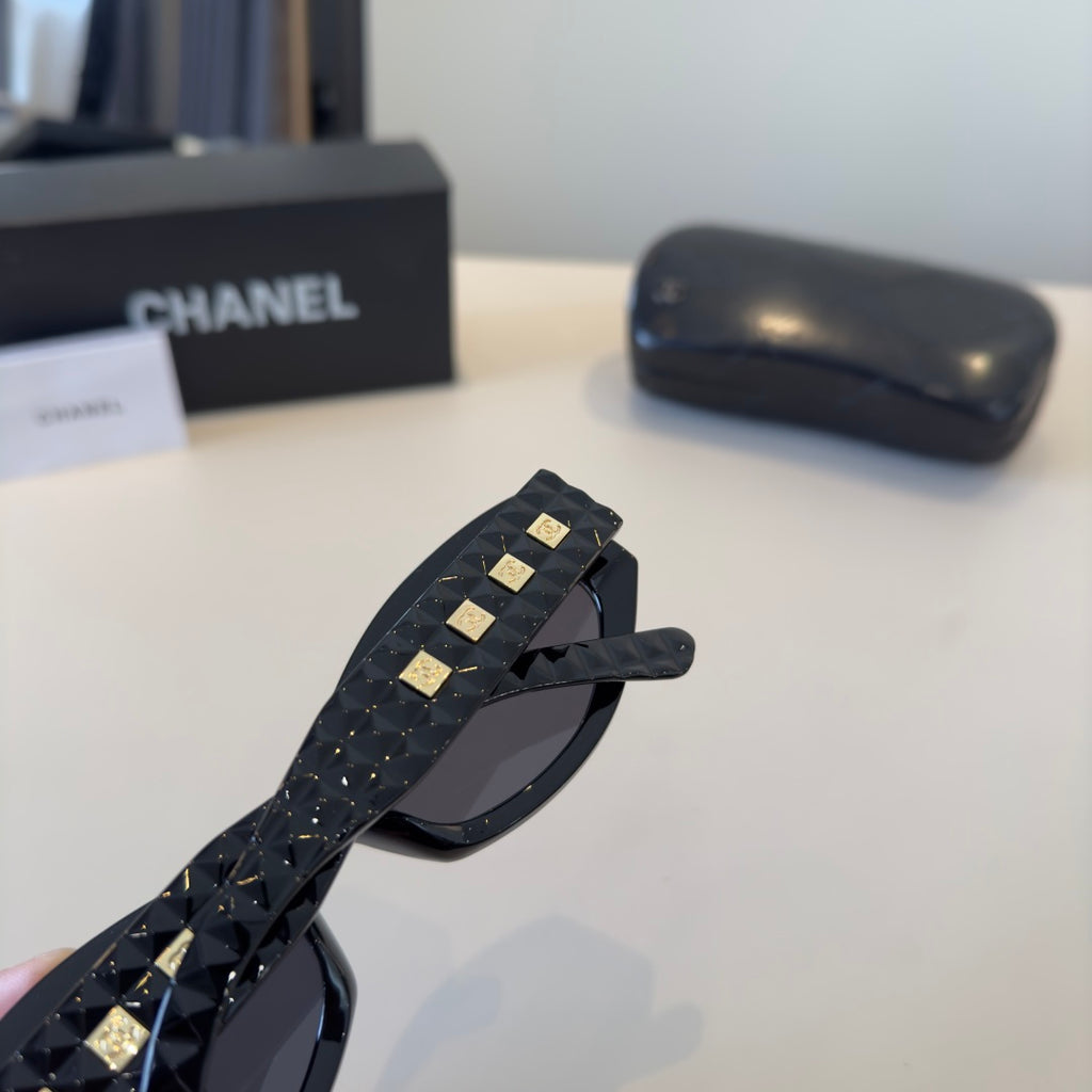 Chanel Oversized Silver Lens Sunglasses for Men & Women - 158299 - detail image 7