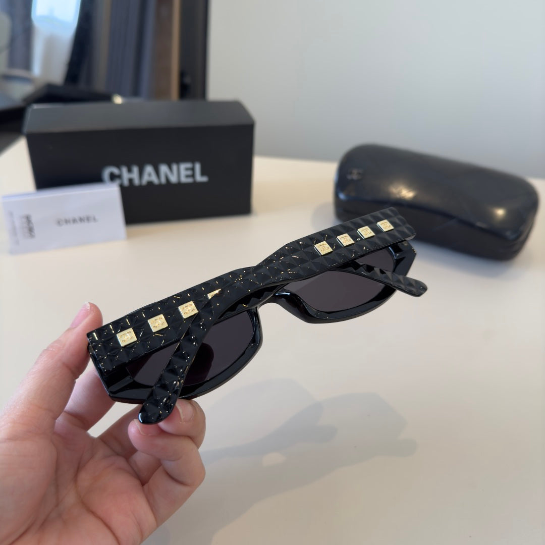 Chanel Oversized Silver Lens Sunglasses for Men & Women - 158299 - detail image 8