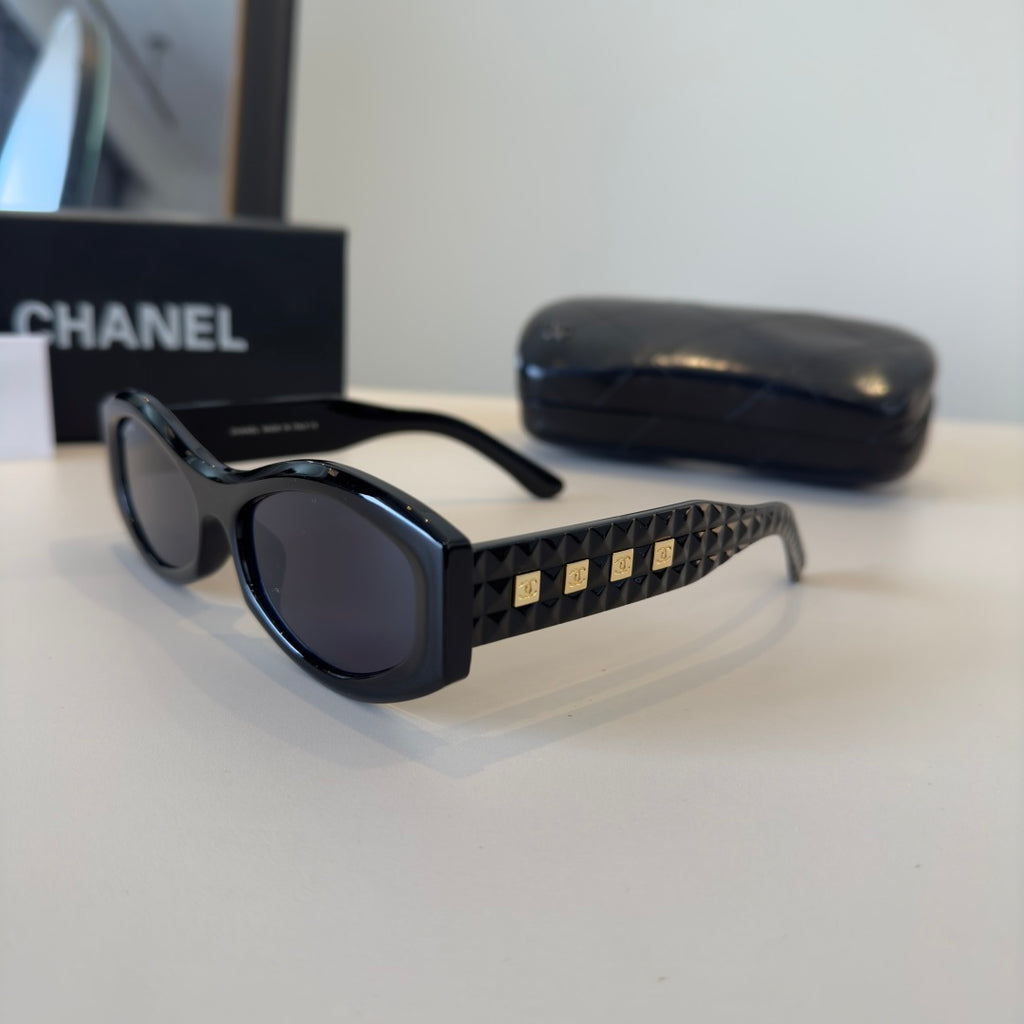 Chanel Oversized Silver Lens Sunglasses for Men & Women - 158299 - detail image 3