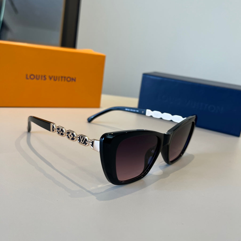 Louis Vuitton Fashion Silver Lens Sunglasses for Men & Women - 997402