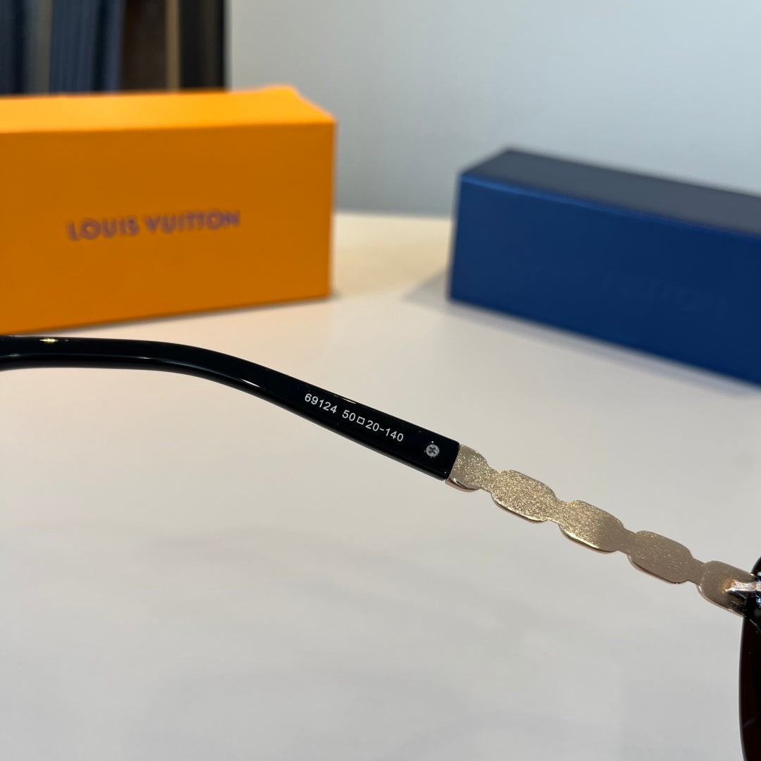 Louis Vuitton Fashion Silver Lens Sunglasses for Men & Women - 997403 - detail image 5