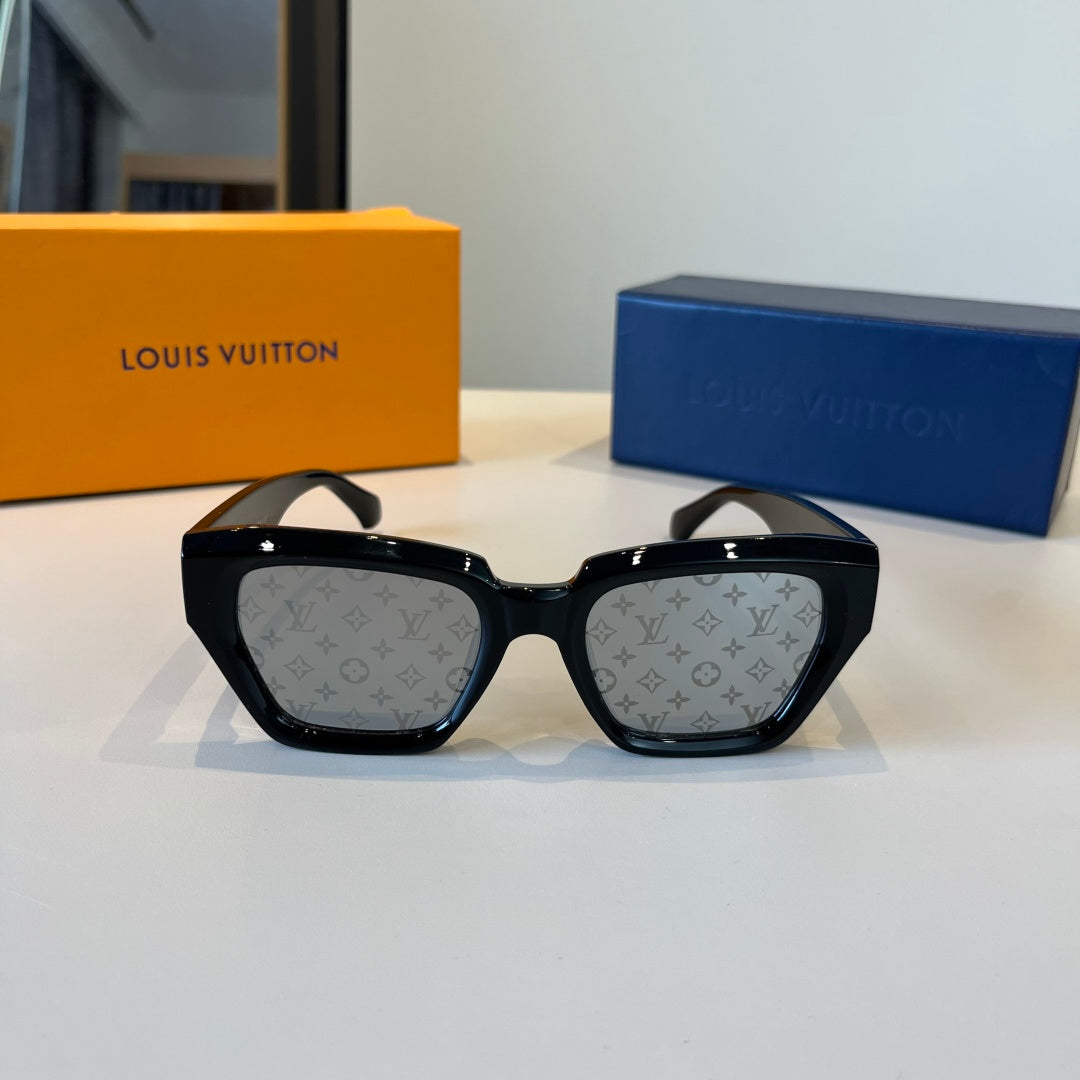 Louis Vuitton Metal Aviator Silver Lens Sunglasses for Men & Women - 997414 - detail image 2