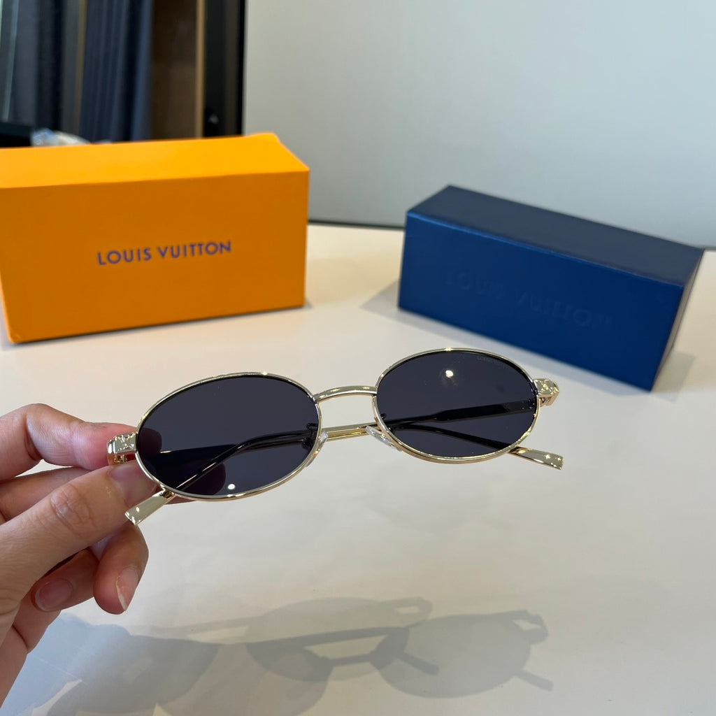 Louis Vuitton Metal Fashion Silver Lens Sunglasses for Men & Women - 997416 - detail image 10