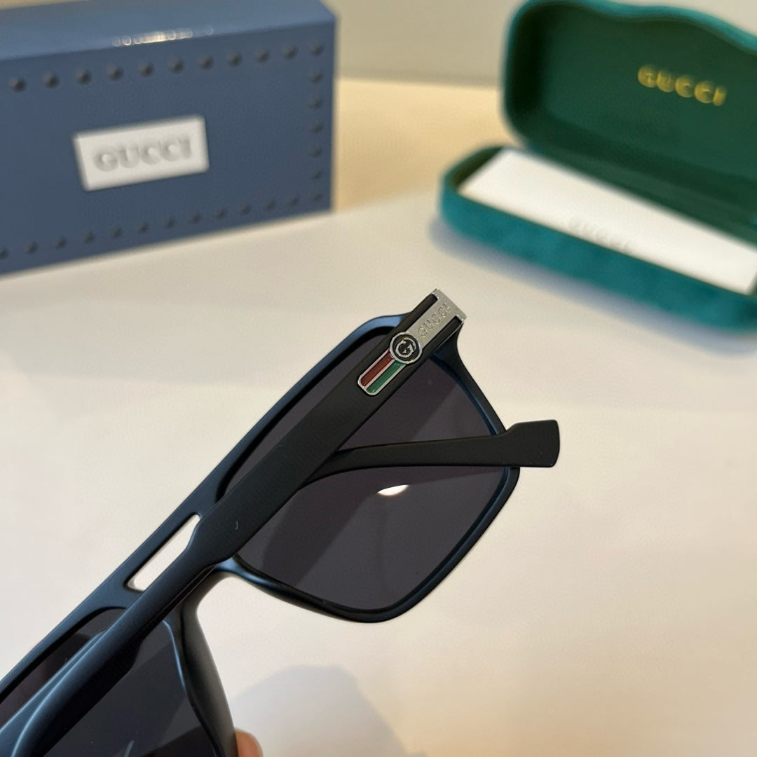 Gucci Oversized Black Lens Sunglasses for Men & Women - 464976 - detail image 7