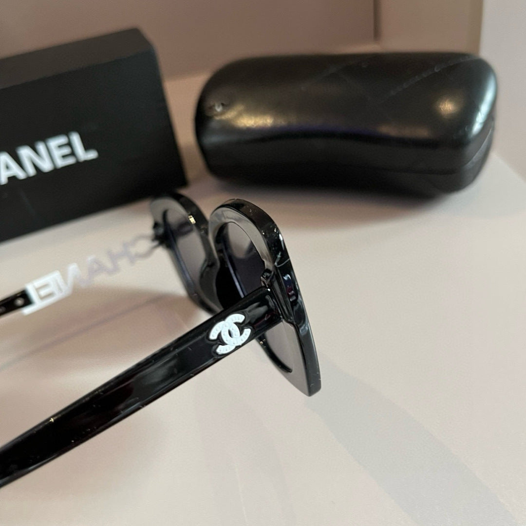 Chanel Fashion Red Lens Sunglasses for Men & Women - 997778 - detail image 2
