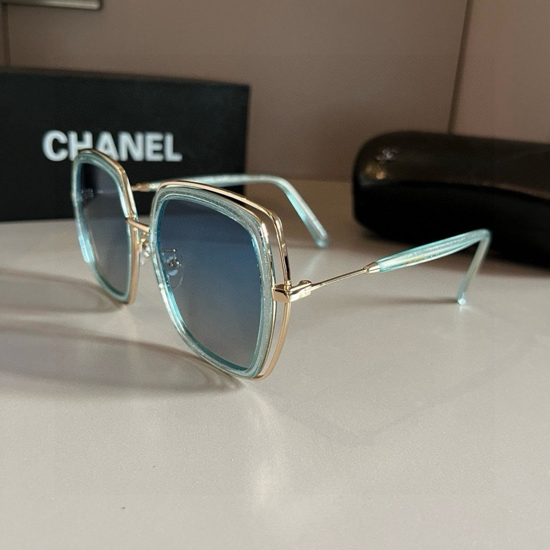Chanel Oversized Silver Lens Sunglasses for Men & Women - 415272 - detail image 3