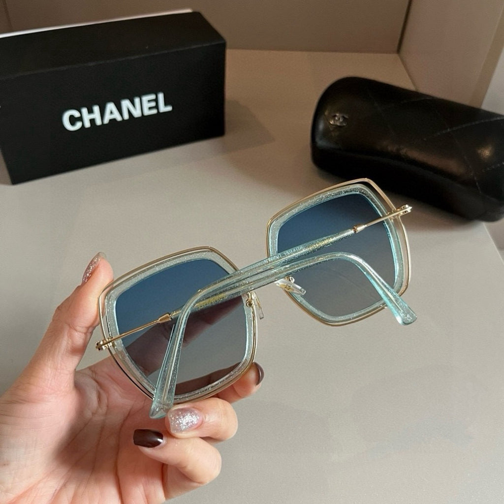 Chanel Oversized Silver Lens Sunglasses for Men & Women - 415272 - detail image 6